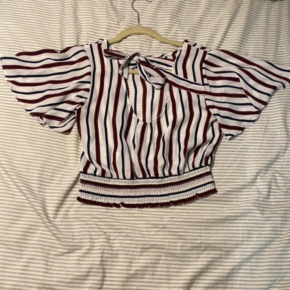Striped crop top - Picture 2 of 2